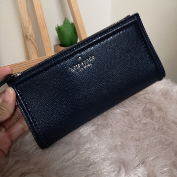 Kate Spade Wallet - Picture 1 of 4